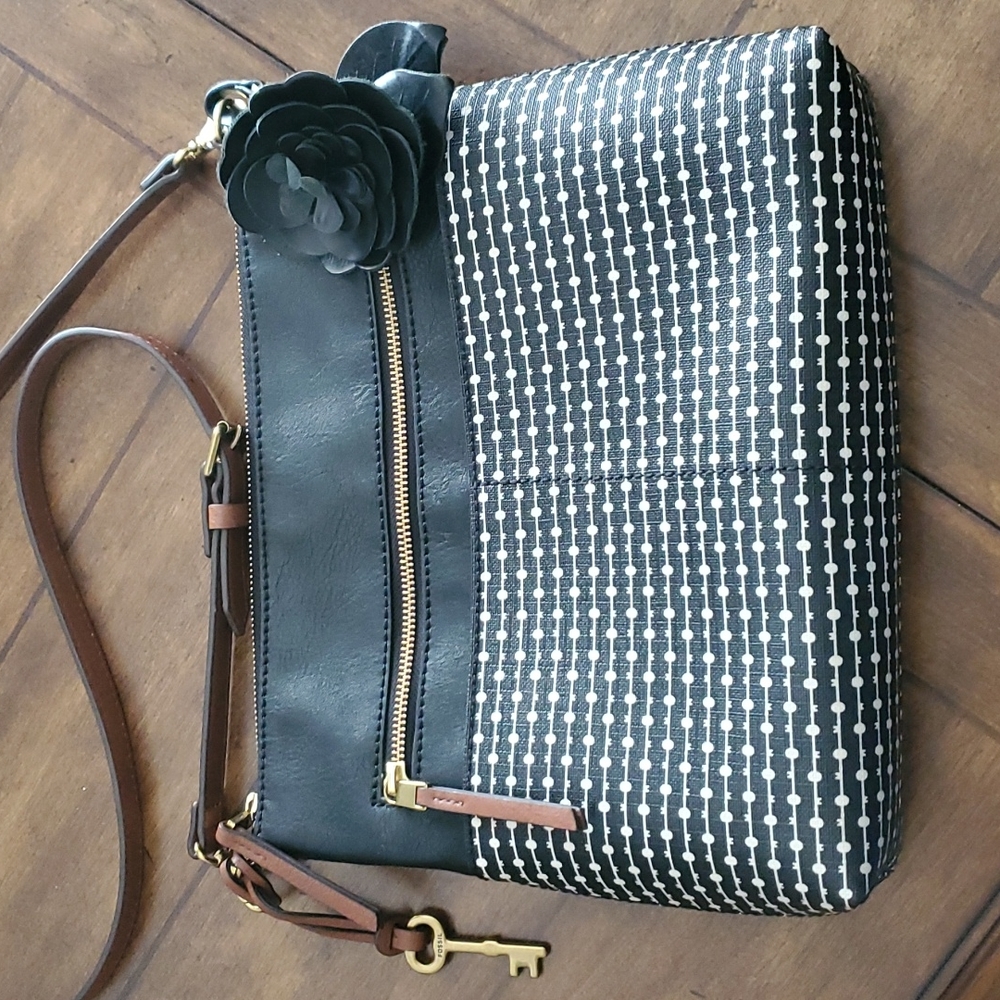 Free ship Fossil crossbody purse